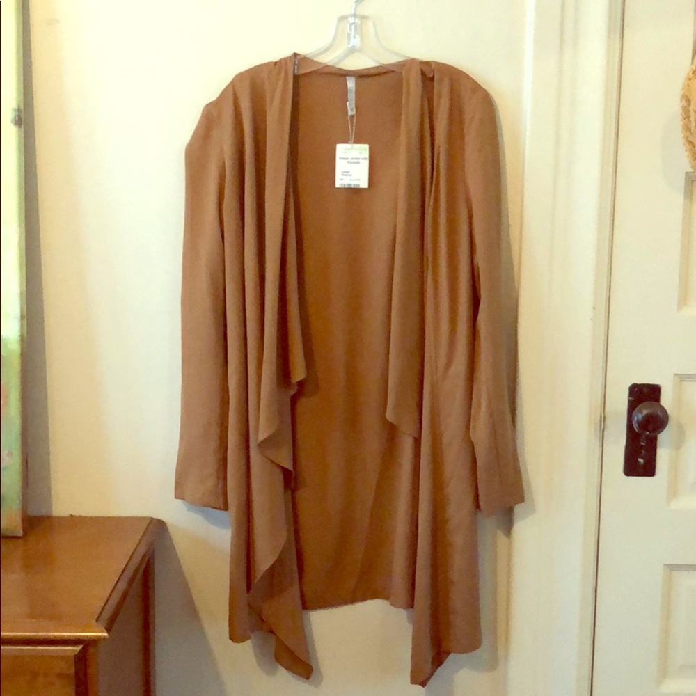 Drape jacket with pockets